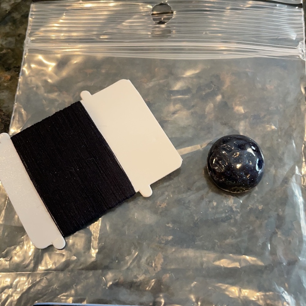Chanel Button - Picture 2 of 5